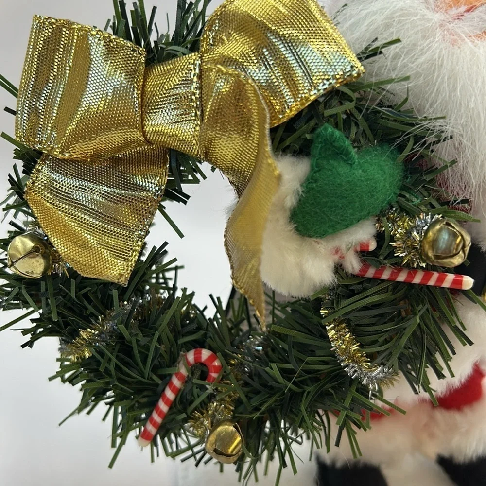Annalee Santa Claus Holiday Figurine with Wreath